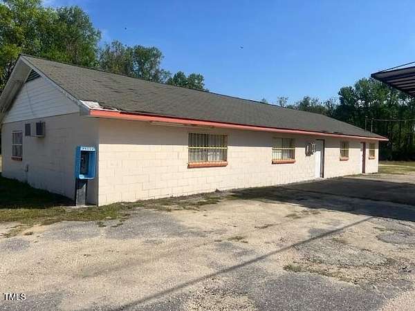 4.16 Acres of Improved Mixed-Use Land for Sale in Newton Grove, North Carolina