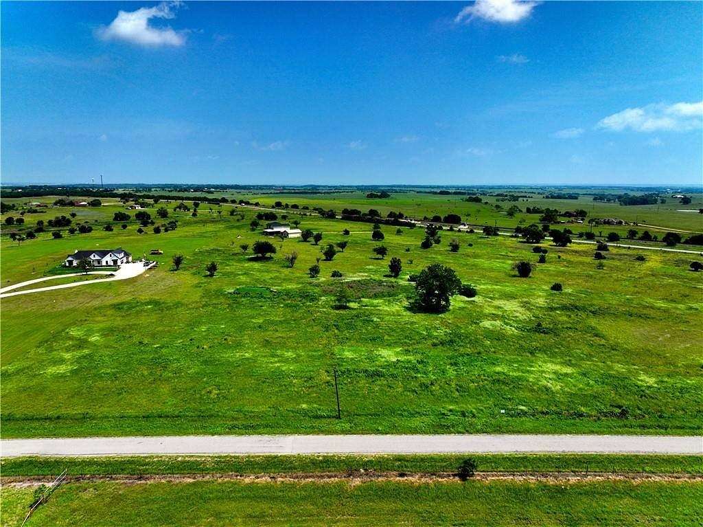 10 Acres of Recreational Land for Sale in Moody, Texas