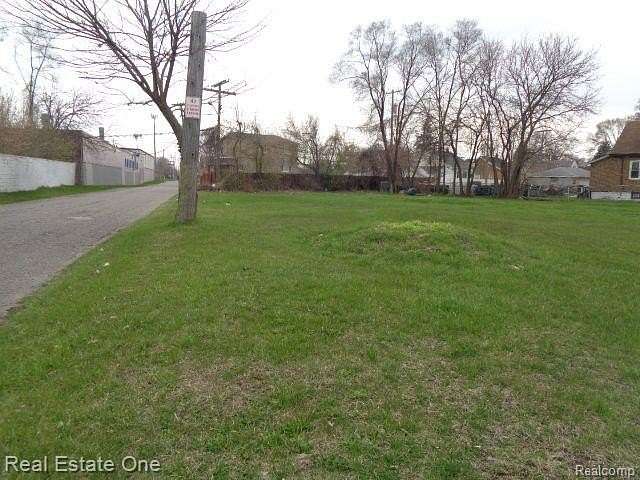 0.06 Acres of Residential Land for Sale in Hamtramck, Michigan