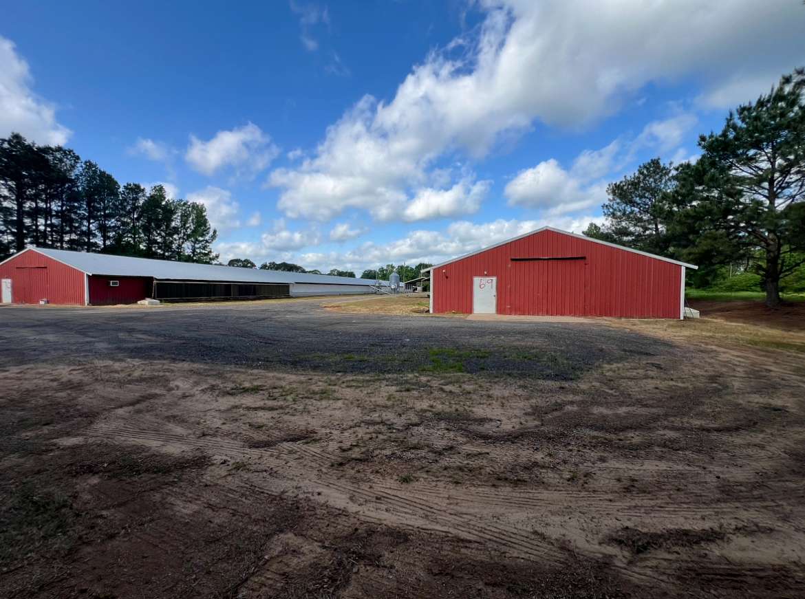 17 Acres of Land with Home for Sale in Shongaloo, Louisiana