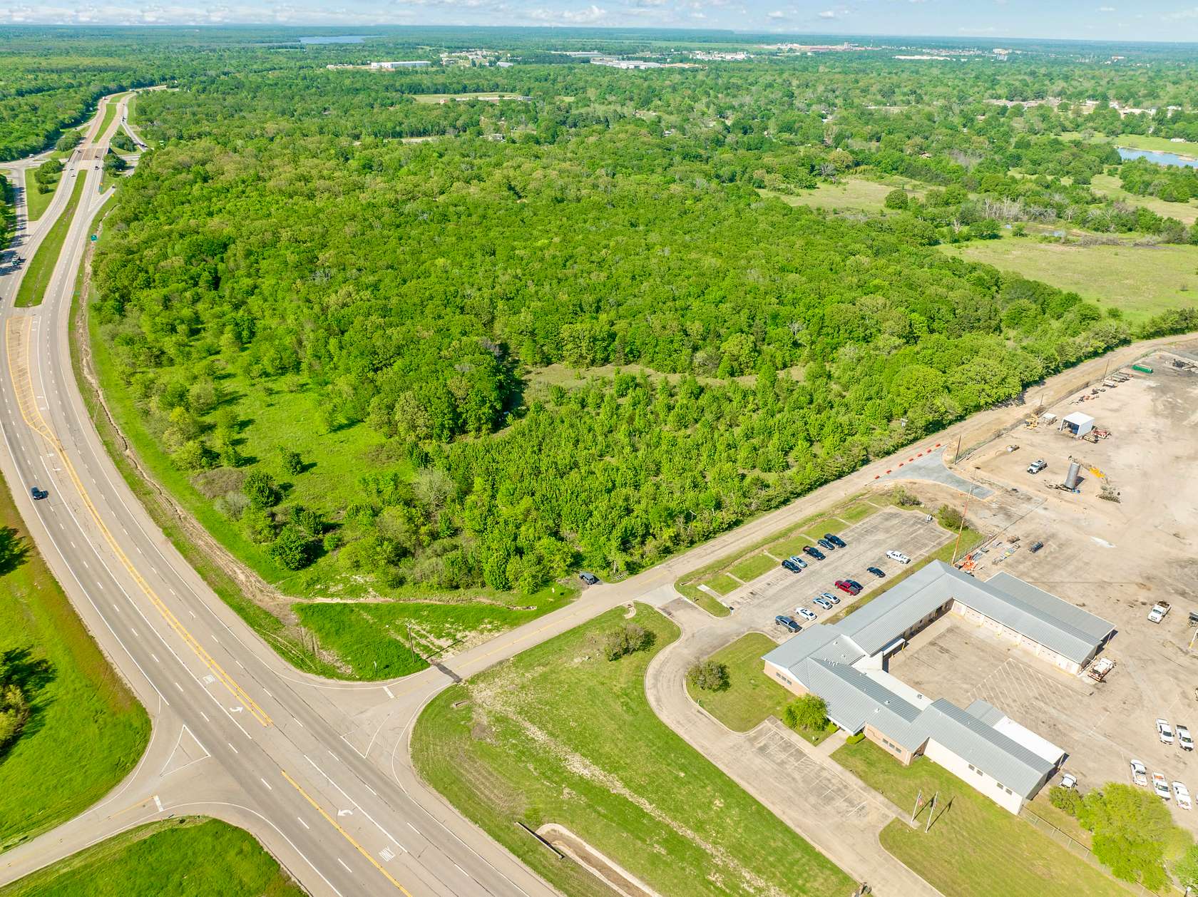 37.5 Acres of Land for Sale in Paris, Texas