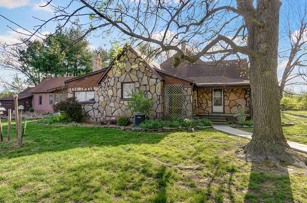 2.2 Acres of Residential Land with Home for Sale in Springfield, Missouri