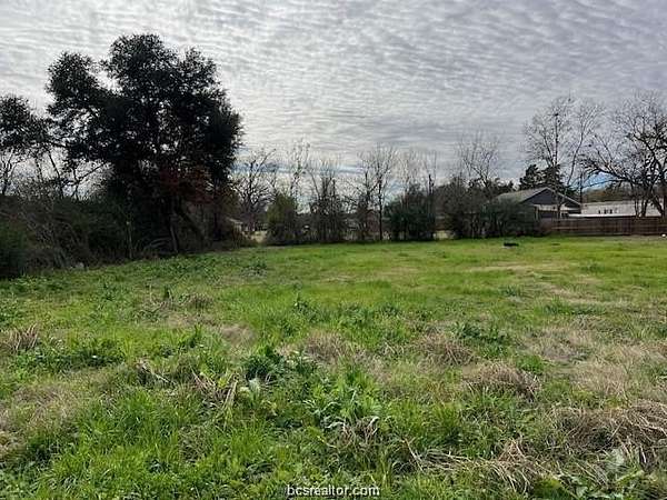 0.28 Acres of Mixed-Use Land for Sale in Bryan, Texas