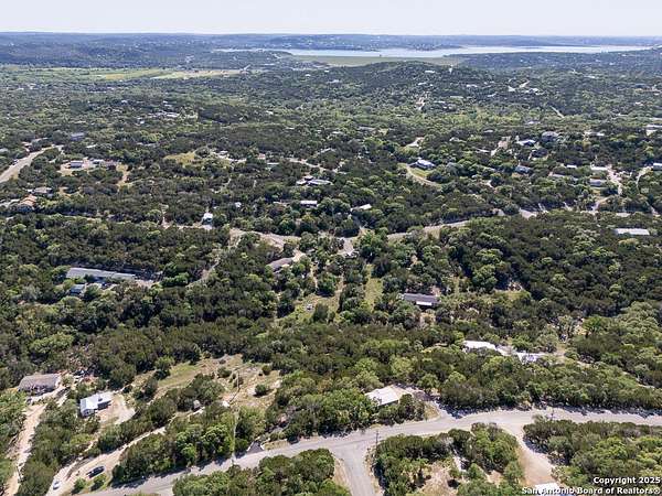 1.26 Acres of Improved Residential Land for Sale in Canyon Lake, Texas