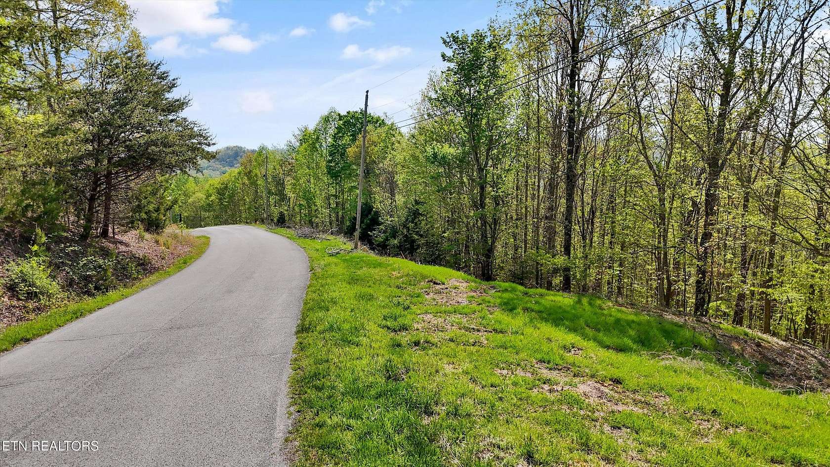 5.5 Acres of Residential Land for Sale in New Tazewell, Tennessee