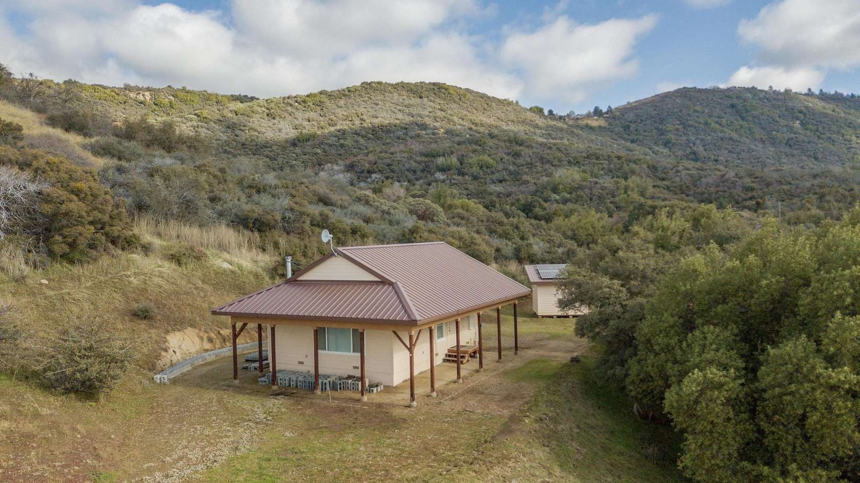 115 Acres of Recreational Land with Home for Sale in Miramonte, California