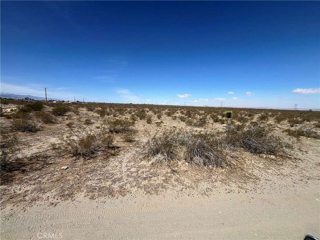 6.66 Acres of Agricultural Land for Sale in Phelan, California