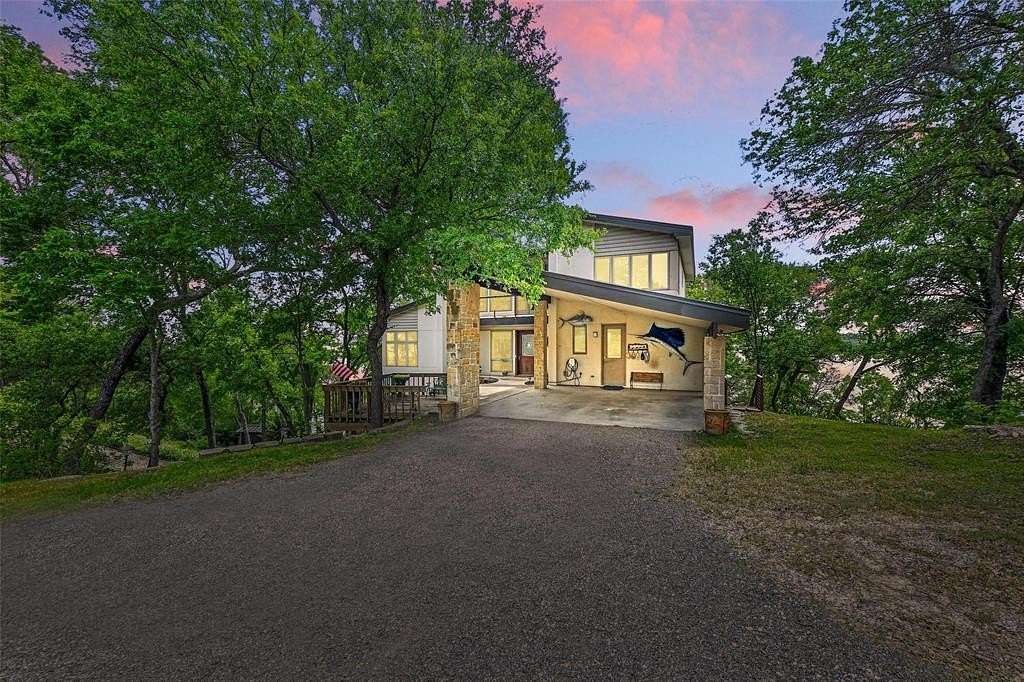 1.86 Acres of Residential Land with Home for Sale in Fort Worth, Texas