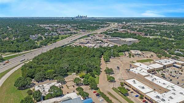 11.3 Acres of Land for Sale in Dallas, Texas
