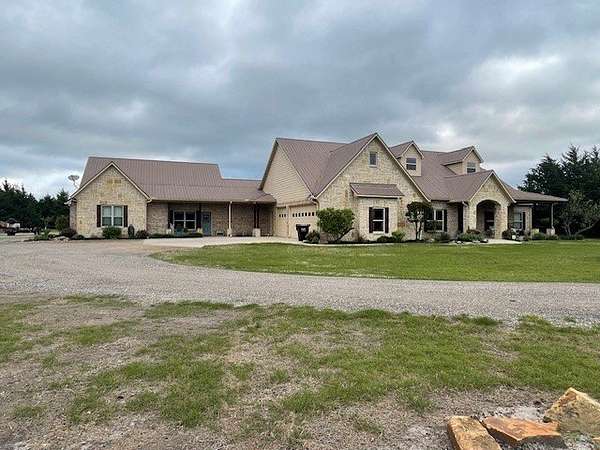 10 Acres of Land with Home for Sale in Caddo Mills, Texas