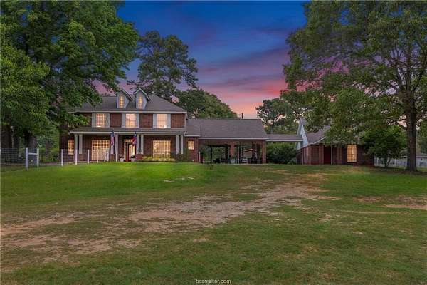 21.1 Acres of Agricultural Land with Home for Sale in Anderson, Texas