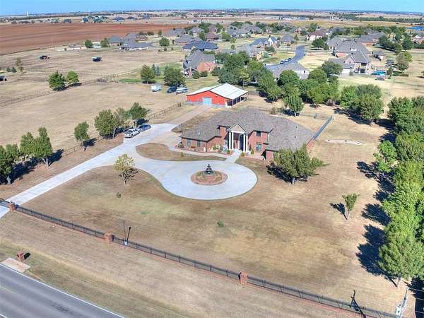 4.25 Acres of Residential Land with Home for Sale in Edmond, Oklahoma