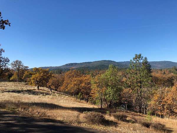 0.34 Acres of Residential Land for Sale in Shady Cove, Oregon