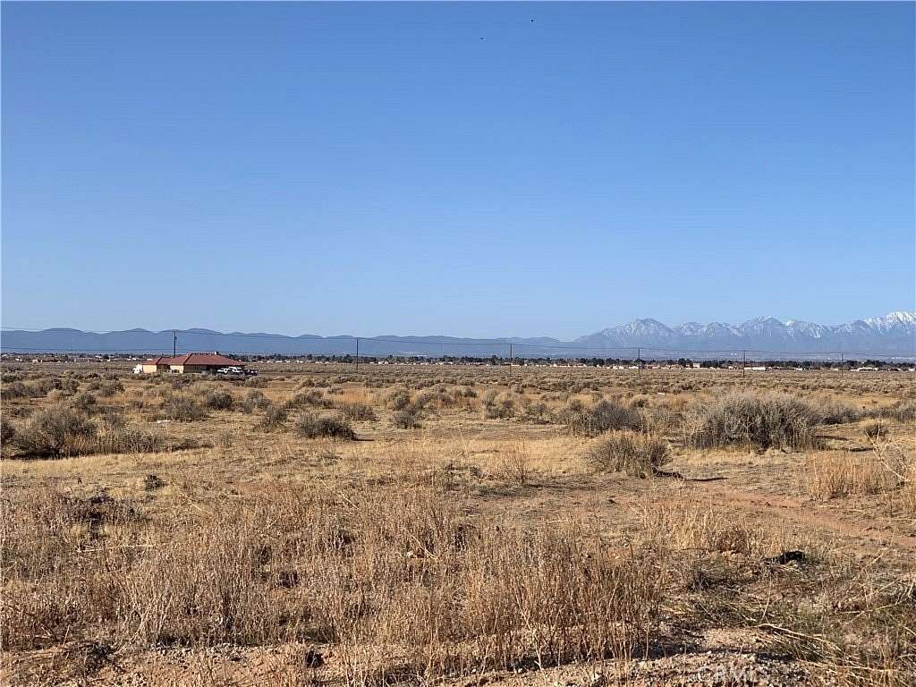 0.46 Acres of Land for Sale in Apple Valley, California