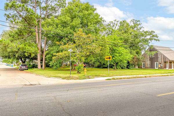 0.1 Acres of Mixed-Use Land for Sale in Franklin, Louisiana
