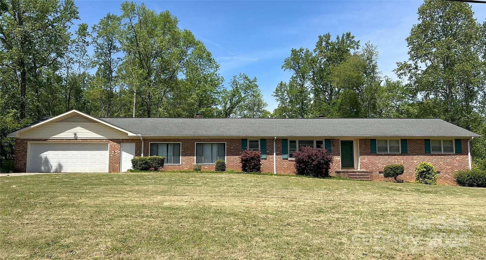 1.54 Acres of Residential Land with Home for Sale in Spartanburg, South Carolina