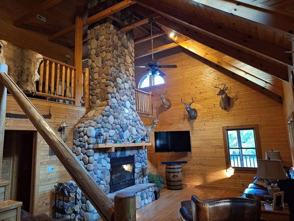 20.1 Acres of Recreational Land with Home for Sale in Rock Island, Tennessee