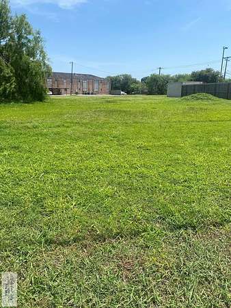 0.99 Acres of Mixed-Use Land for Sale in Harlingen, Texas