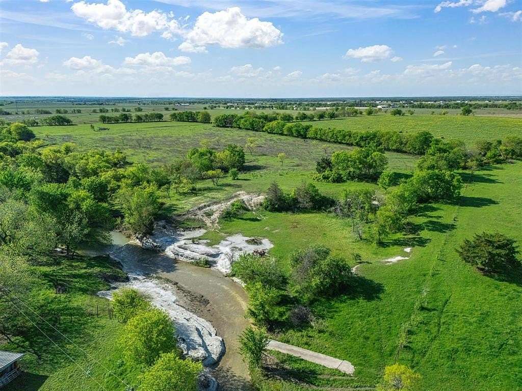 18 Acres of Land with Home for Sale in Waxahachie, Texas