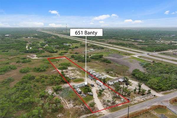 1.62 Acres of Residential Land with Home for Sale in Aransas Pass, Texas