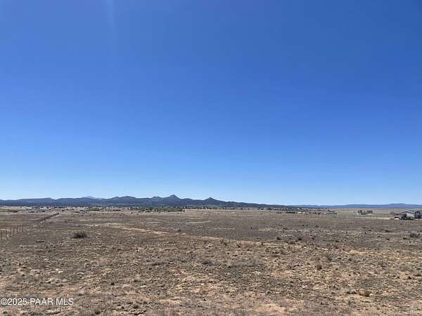 4 Acres of Residential Land for Sale in Paulden, Arizona