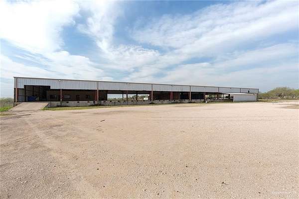 10 Acres of Improved Commercial Land for Sale in Edinburg, Texas