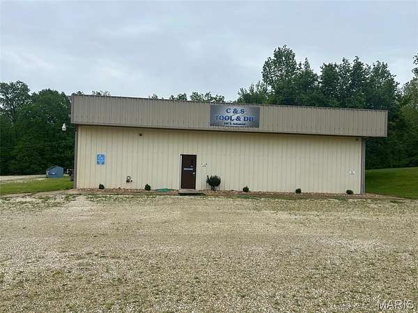 2.24 Acres of Improved Commercial Land for Sale in New Haven, Missouri