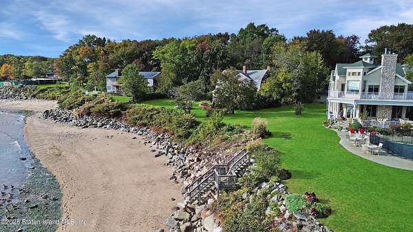 0.16 Acres of Residential Land for Sale in Staten Island, New York