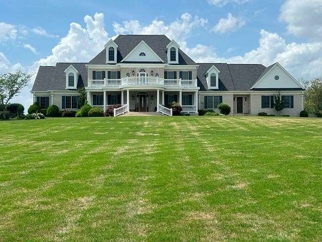 20 Acres of Agricultural Land with Home for Sale in Piperton, Tennessee