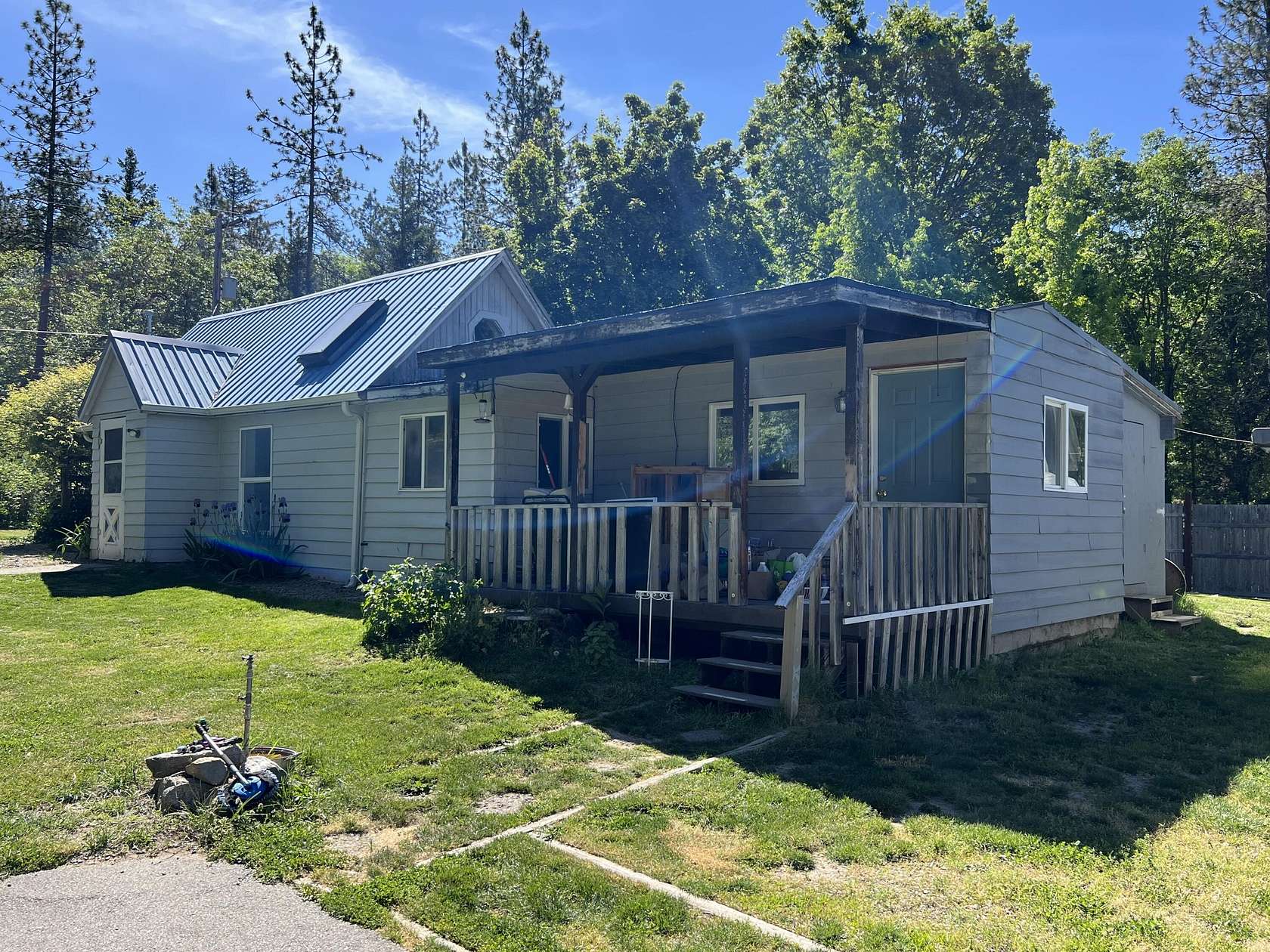 3.7 Acres of Land with Home for Sale in Grants Pass, Oregon
