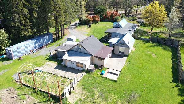 3.7 Acres of Land with Home for Sale in Grants Pass, Oregon