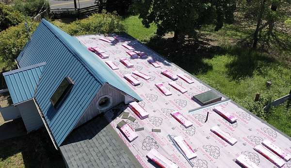 3.7 Acres of Land with Home for Sale in Grants Pass, Oregon