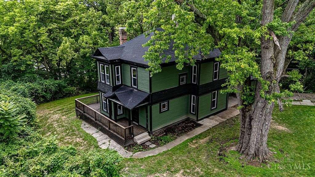 1 Acre of Residential Land with Home for Sale in Madison Township, Ohio