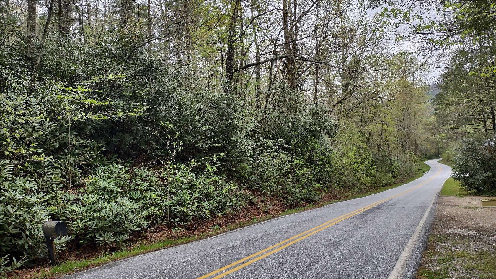 1.39 Acres of Land for Sale in Cashiers, North Carolina