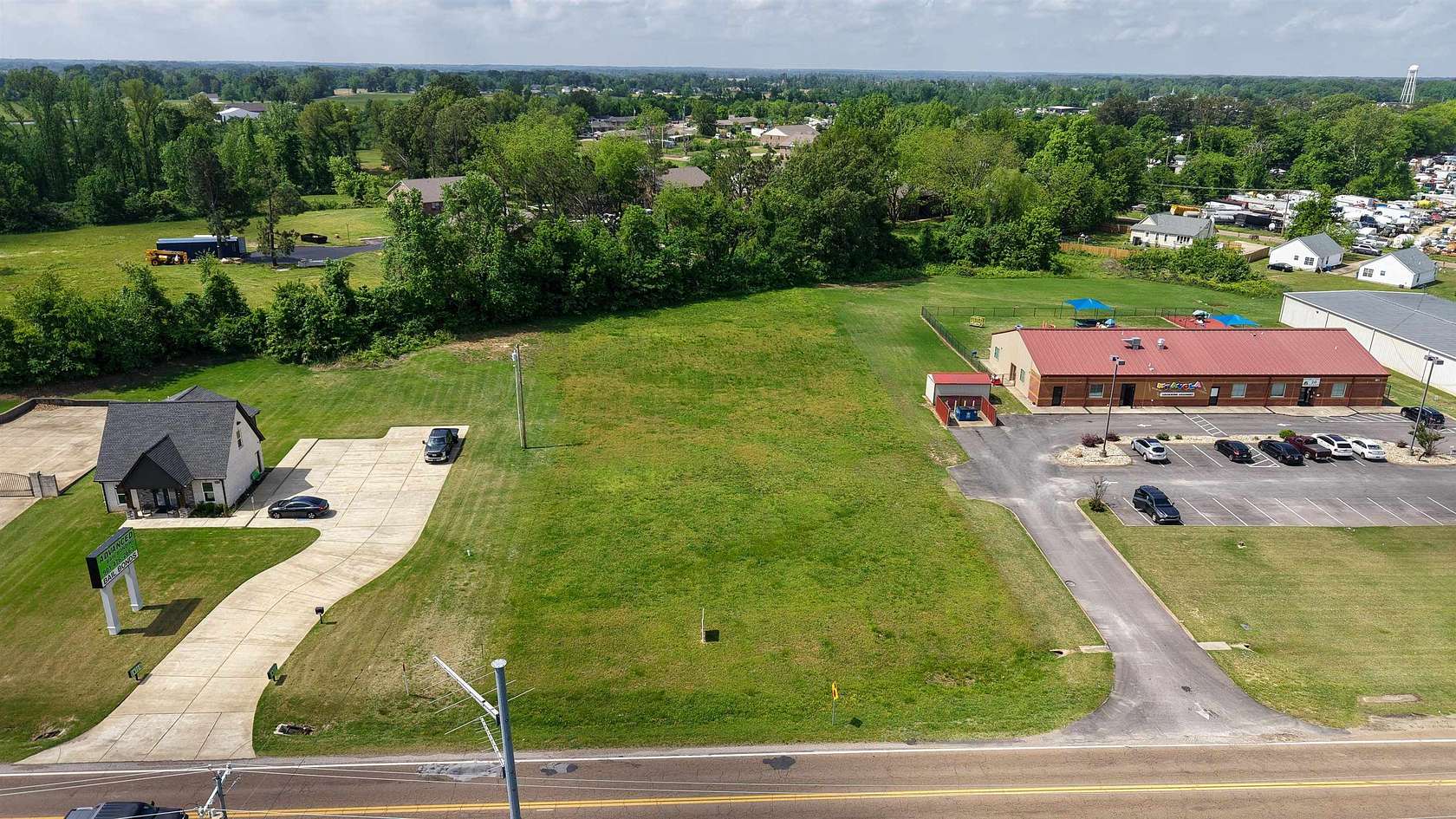 1 Acre of Commercial Land for Sale in Covington, Tennessee