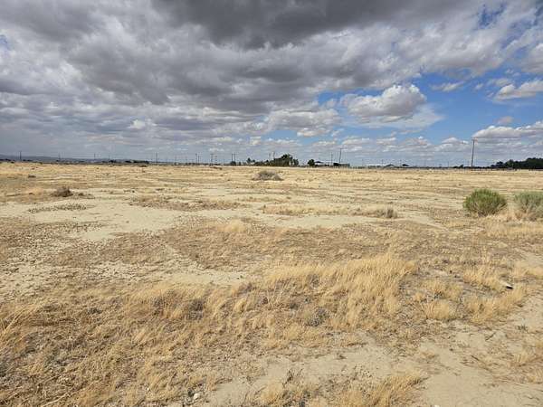 2.57 Acres of Land for Sale in Lancaster, California