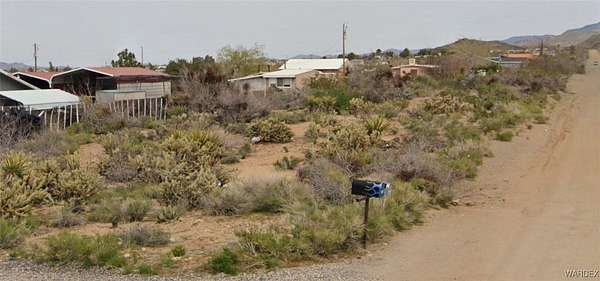0.65 Acres of Land for Sale in Golden Valley, Arizona