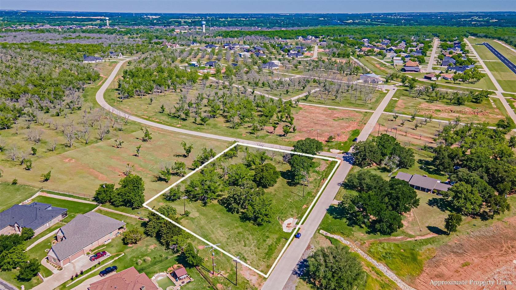 2 Acres of Residential Land for Sale in Granbury, Texas