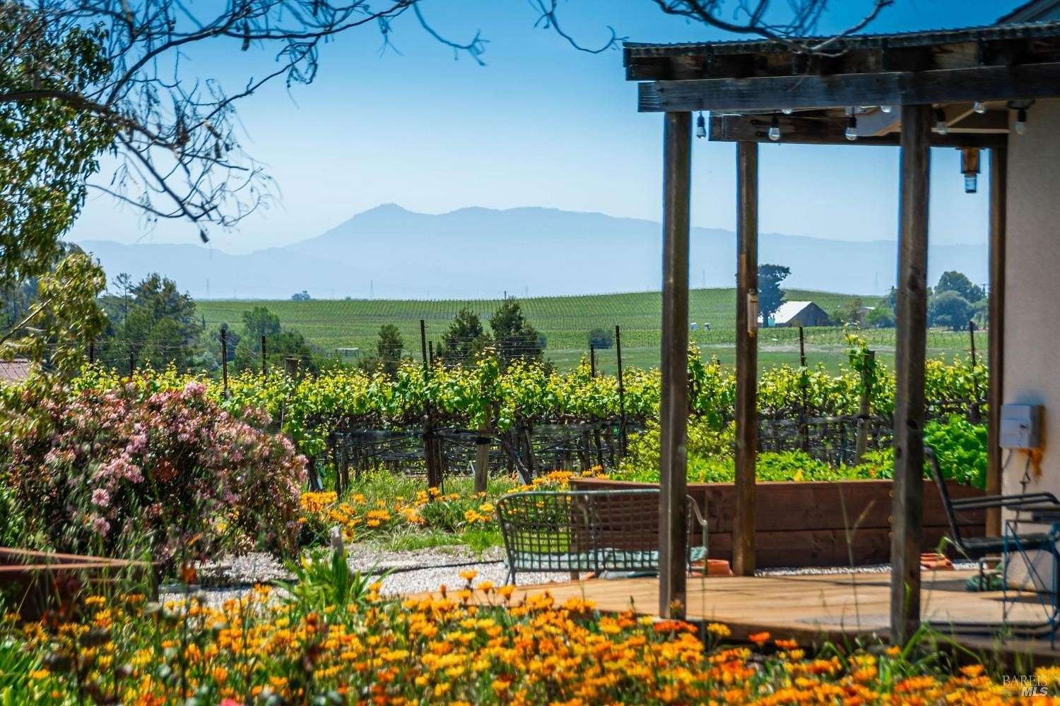 10 Acres of Land with Home for Sale in Napa, California