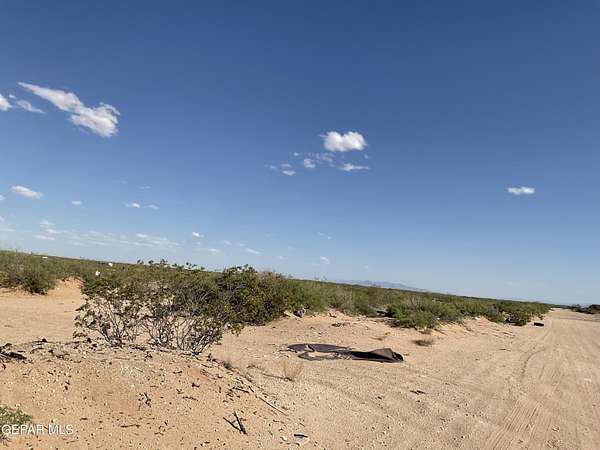 1.25 Acres of Residential Land for Sale in Horizon City, Texas