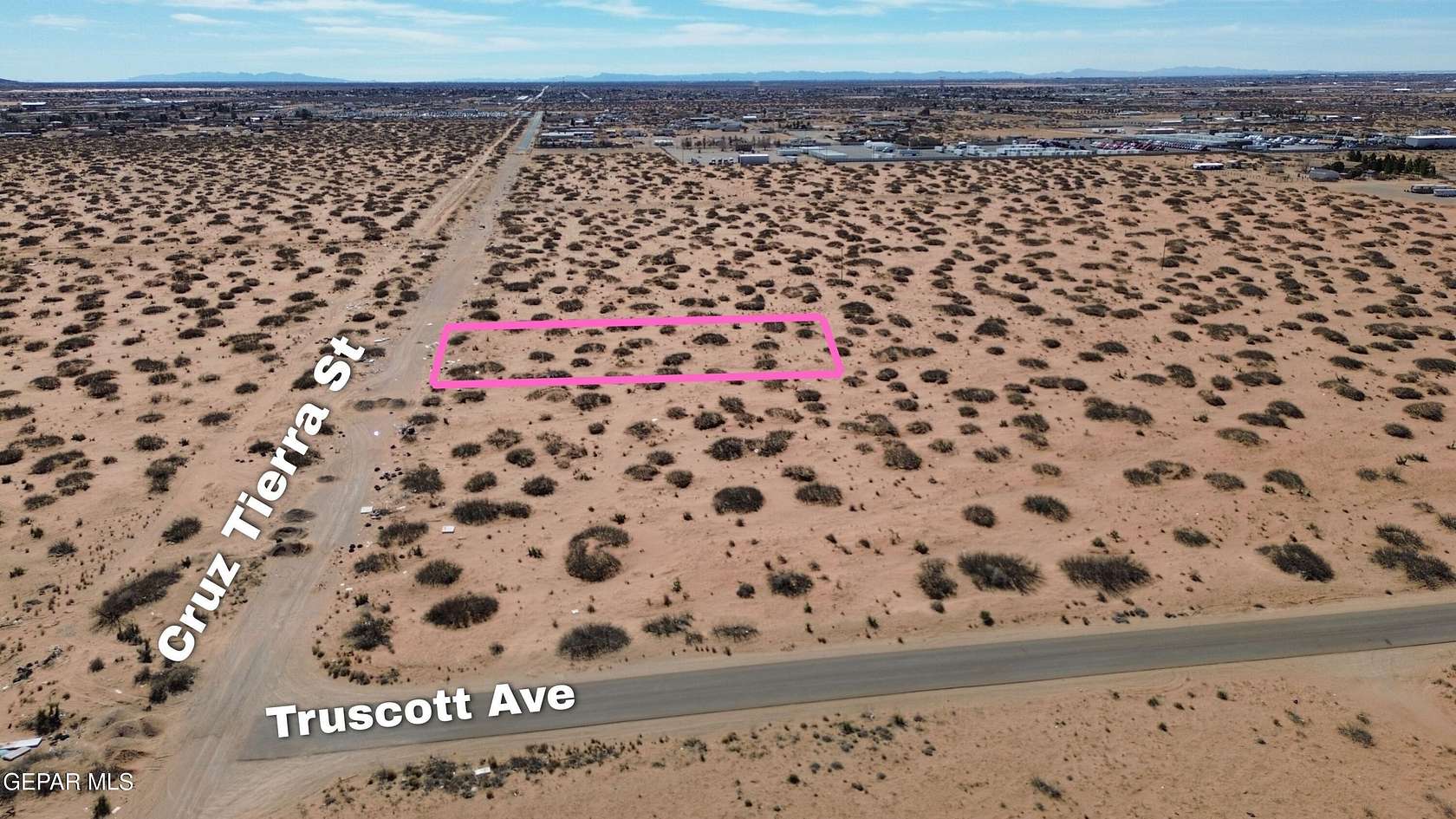 0.95 Acres of Land for Sale in El Paso, Texas
