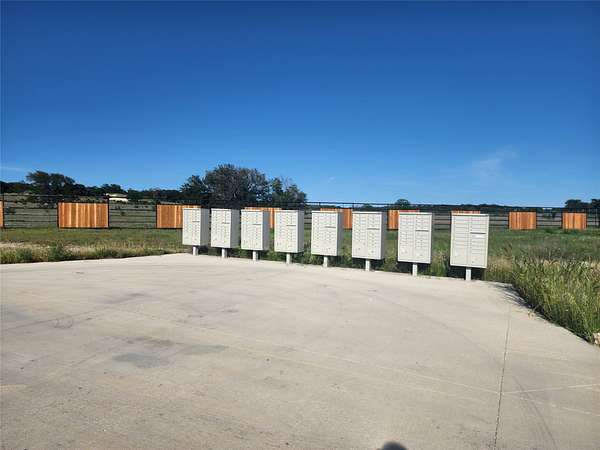5.69 Acres of Residential Land for Sale in Oglesby, Texas