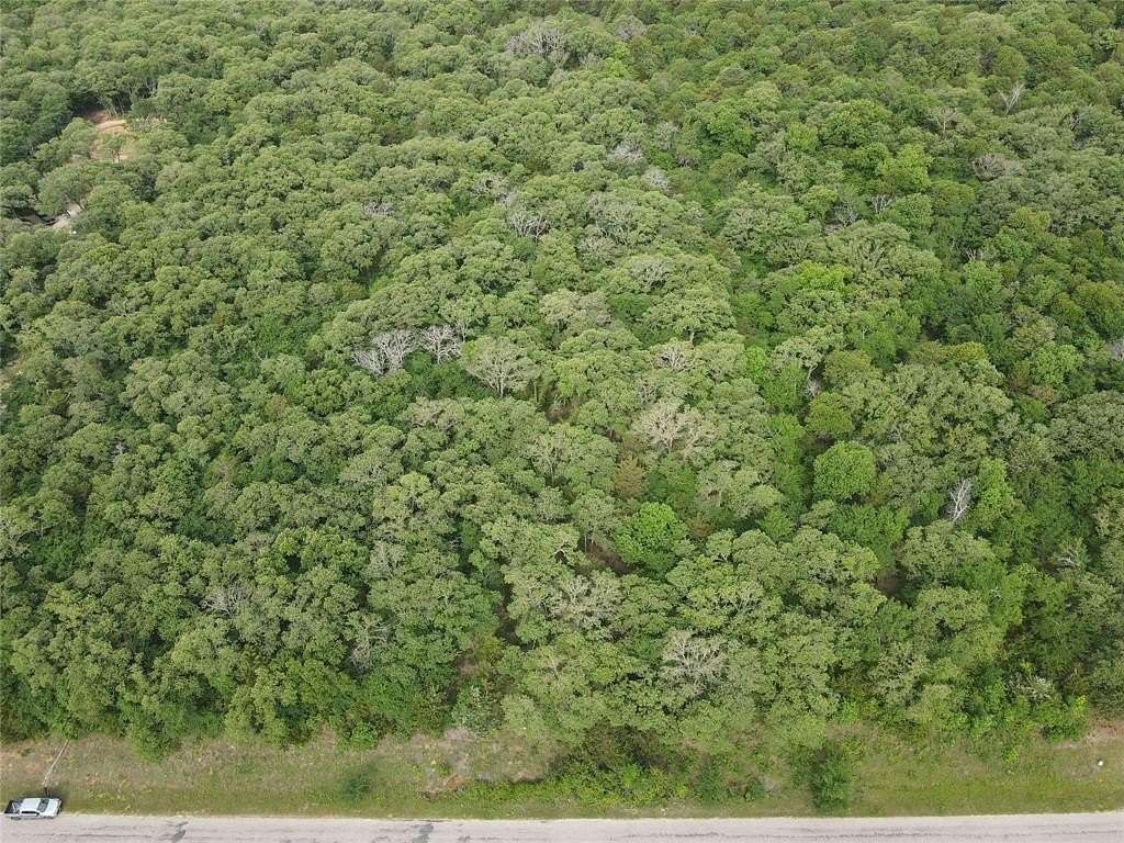 5 Acres of Residential Land for Sale in Valley View, Texas