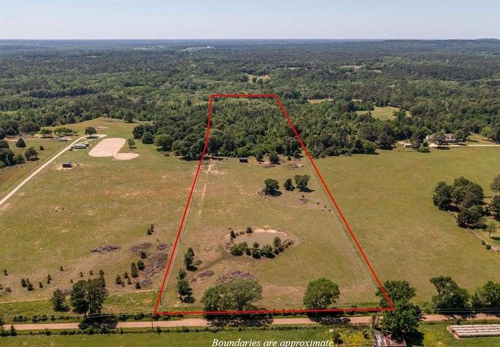 20 Acres of Recreational & Residential Land for Sale in Chandler, Texas
