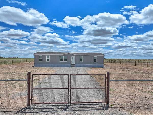 2.5 Acres of Residential Land with Home for Sale in Moriarty, New Mexico
