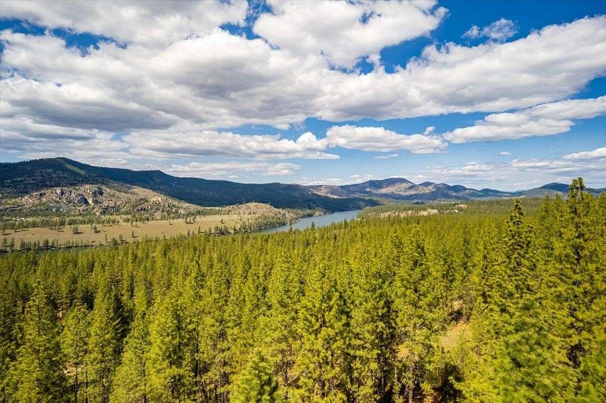 10 Acres of Land for Sale in Nine Mile Falls, Washington