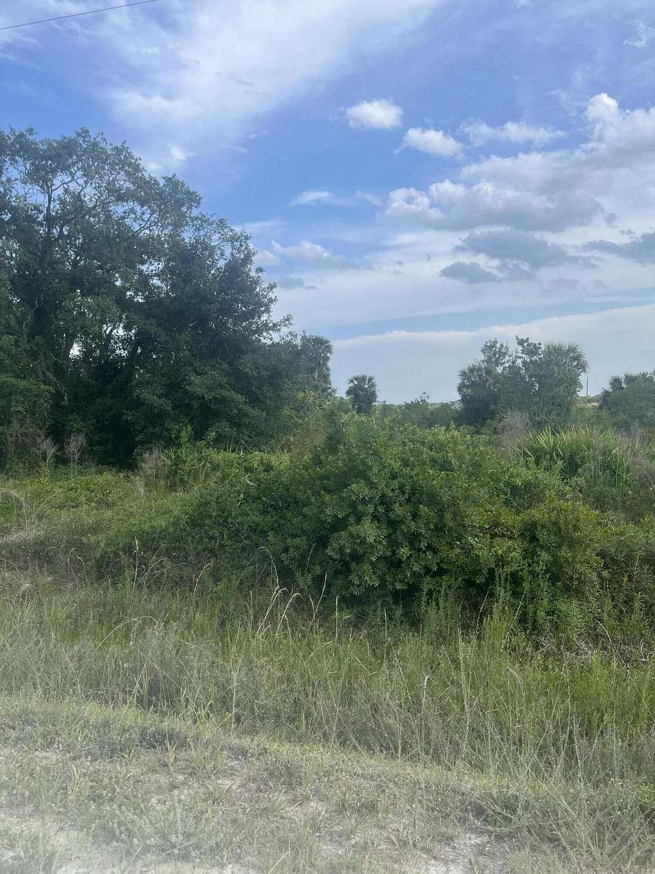 1.25 Acres of Residential Land for Sale in Okeechobee, Florida