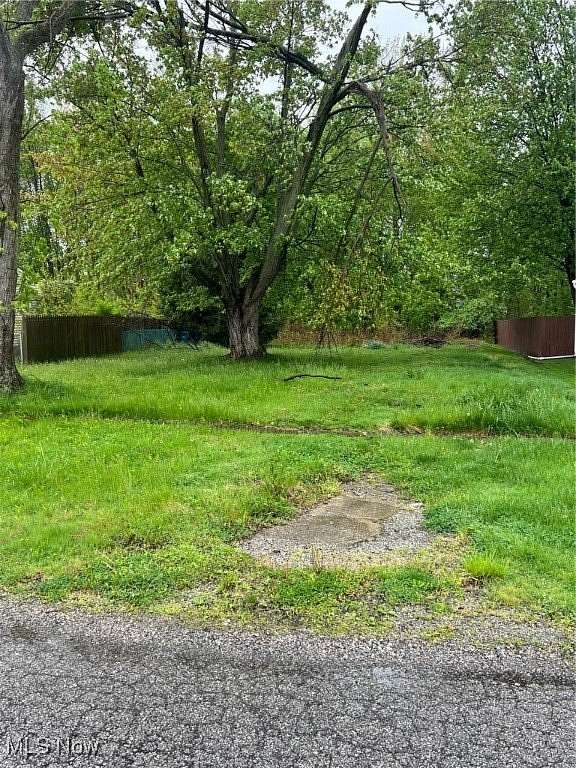 0.12 Acres of Residential Land for Sale in Sheffield Lake, Ohio