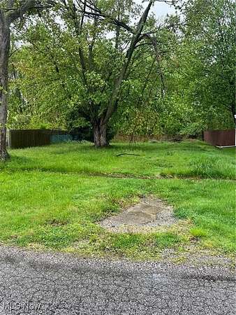 0.12 Acres of Residential Land for Sale in Sheffield Lake, Ohio