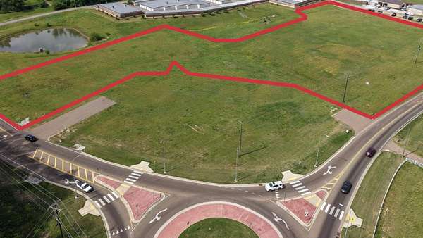 8.58 Acres of Mixed-Use Land for Sale in Atoka, Tennessee